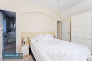 Bedroom- click for photo gallery